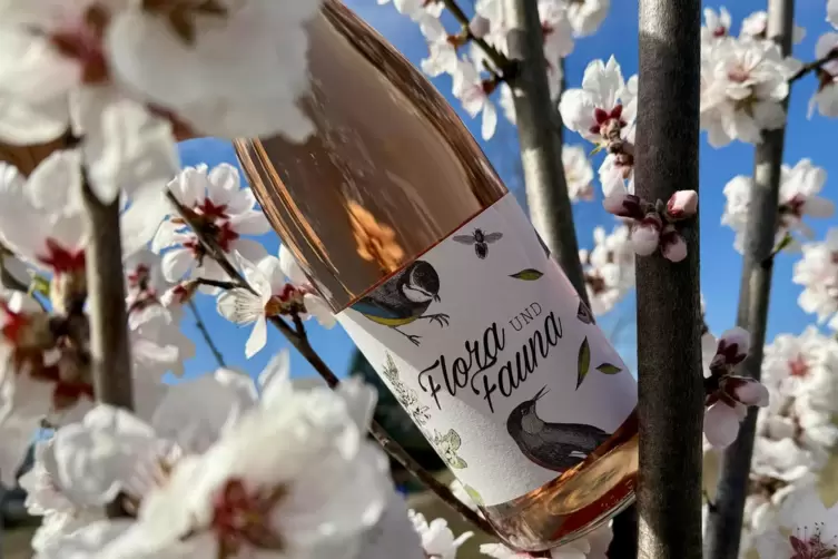 Schon das Etikett des &bdquo;Flora und Fauna&ldquo; weckt Fr&uuml;hlingsgef&uuml;hle. 