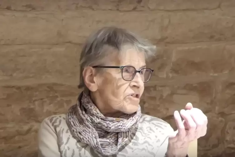 „Das, was einen Krieg ausmacht, sind nicht nur die Kämpfe. Viele menschliche Verbindungen werden zerrissen und neue entstehen“, 