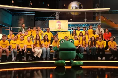 Die Klasse 6a der Carl-Benz-Gesamtschule Wörth bei Sendung Tigerenten Club mit dabei. 