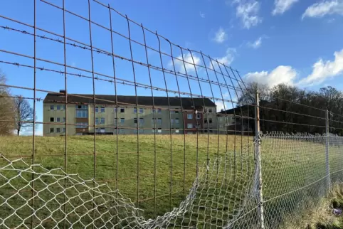 Die Stabs- und Unterkunftsgebäude der früheren Unteroffizier-Krüger-Kaserne werden seit bald zehn Jahren als Aufnahmeeinrichtung