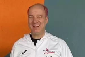 Lässt sich nach einem Erfolg schon mal die Haare färben: Trainer Udo Walter von TuS Heiligenstein.
