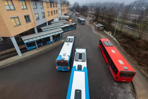 Viel Betrieb: Busbahnhof in der Bahnhofstraße.