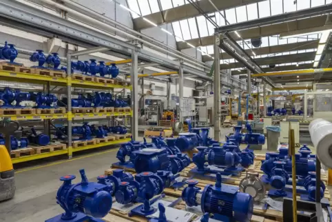 Blick in die KSB-Eta-Pumpenfertigung in Frankenthal.