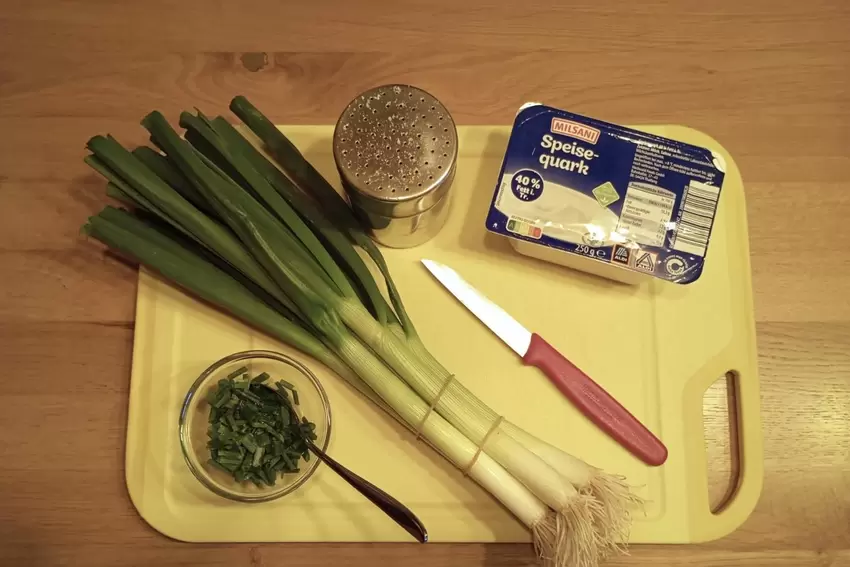 Besonders lecker schmecken Winterzwiebeln im Quark, sagt Lena Sahler.