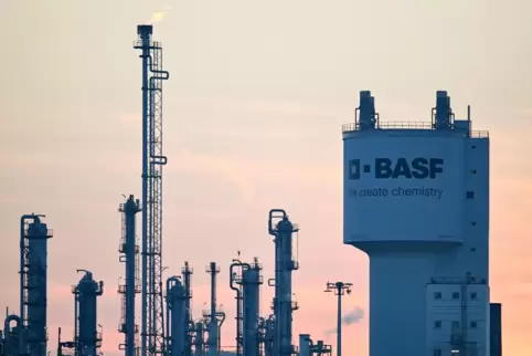 Auch die BASF taucht im Lobbyregister des Bundestages auf. Pro Jahr gibt das Unternehmen rund 3,7 Millionen Euro aus, um seine I