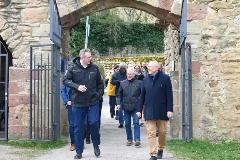 Auf der Wachtenburg: Alexander Schweitzer, Dieter Weilacher und Willy Bohl (von links). 