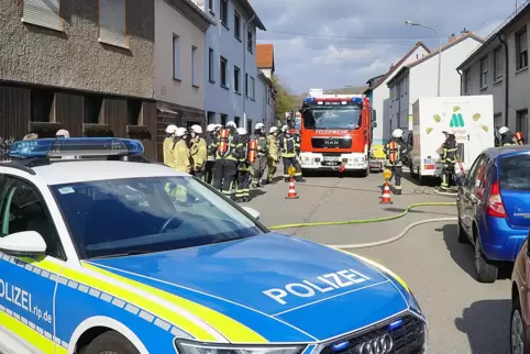Die Polizei sperrte die Straße ab. 
