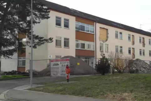 Am Ende der Ringstraße liegt das zweite Unterkunftsgebäude, das abgerissen und durch einen Neubau ersetzt werden soll. 