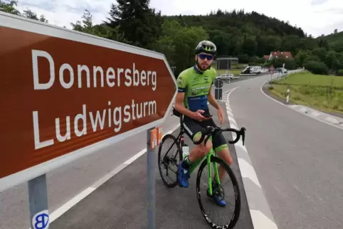 Derzeit weit weg von der Heimat: Jonas Rapp, hier 2023 beim Training am Donnersberg. 