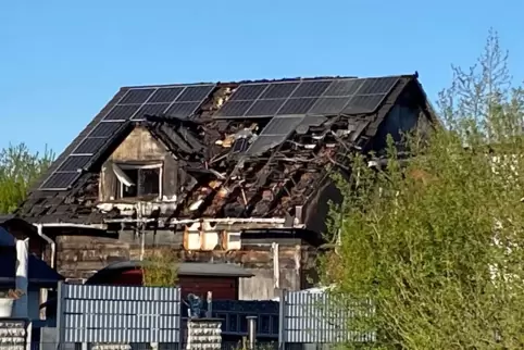 Das Haus ist nach dem Brand unbewohnbar. 