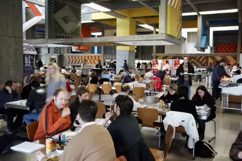 Wer nachweisen kann, dass er zu wenig Geld hat und an der Saar-Uni in Saarbrücken studiert, bekommt jeden Tag ein kostenloses Es