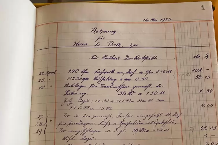 Historisch: Rechnungsbuch aus dem Gr&uuml;ndungsjahr 1925.