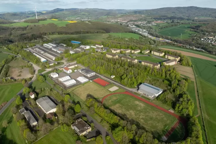 Blick auf den Kuseler Windhof: Sollte der technische Teil der Kaserne noch einmal milit&auml;risch genutzt werden, w&auml;re der LBB zust&auml;
