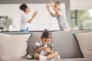 Eltern, die nur den Kindern zuliebe zusammenbleiben, tun weder sich noch ihrem Nachwuchs einen Gefallen. 