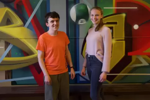 Fynn-Luca Rudek und Emily Börner stehen an der Spitze des Jugendstadtrats in Schifferstadt.