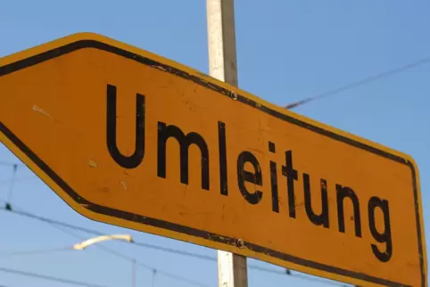 Werden ausgeschildert: Umleitungen. 