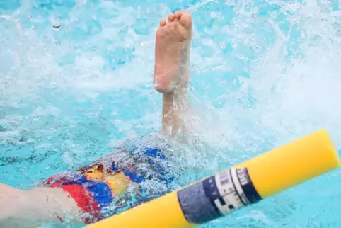 Schulen erhalten Anreize für Schwimmunterricht durch den Wettbewerb. 