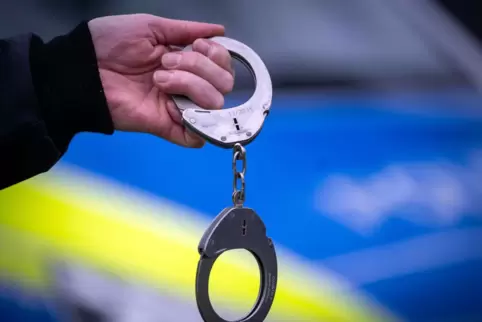 Noch in der Tatnacht wurde ein 34-jähriger Erntehelfer von der Polizei festgesetzt. 