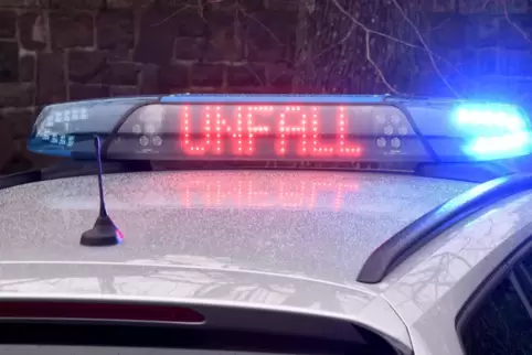 Aktuell ist die A65 nach einem Unfall gesperrt. (Symbolbild) 