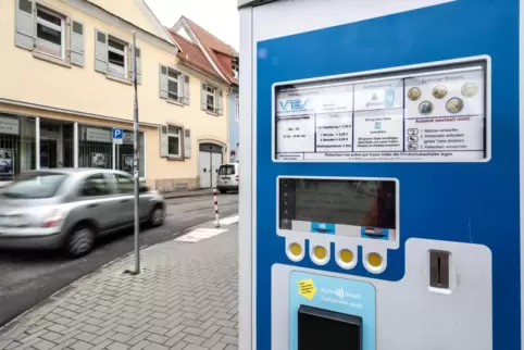 Einer von 62 Parkautomaten: dritte Umprogrammierung innerhalb von eineinhalb Jahren erforderlich. 