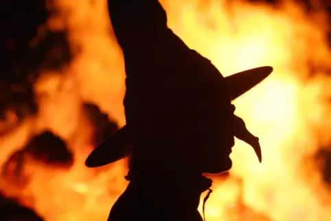 Klar, in der Hexennacht treiben die älteren Damen mit den spitzen Hüten ihr Unwesen. Im Kreis Kusel gibt’s aber noch andere Grus