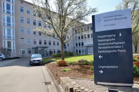 Seit der Corona-Pandemie werden deutlich weniger Menschen im Klinikum Landau-SÜW behandelt. 