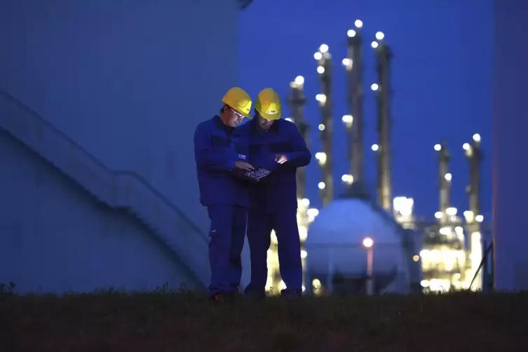 Blick auf den Werksteil Friesenheimer Insel des BASF-Verbundstandorts Ludwigshafen. 