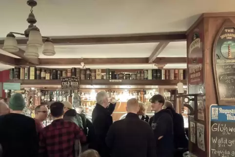 Das Konzert findet im Iris Pub Connemara – unser Bild entstand bei der Langen Ausgehnach – statt. 