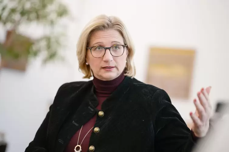 Leitet die Landesregierung im Saarland: Anke Rehlinger (SPD). 