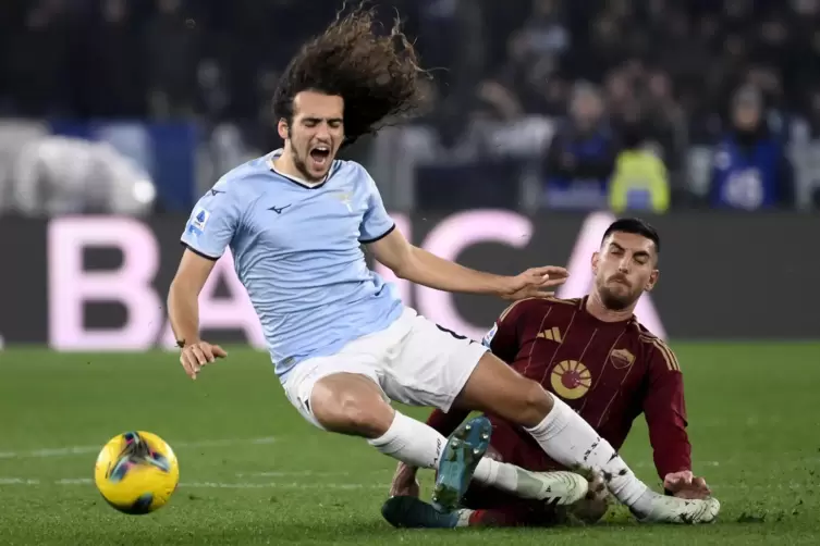 In Rom gibt es ein Colosseum &ndash; aber zwei gro&szlig;e Fu&szlig;ballklubs. Wenn Lazio und AS aufeinandertreffen, geht&rsquo;s immer hei&szlig; her. Auf de