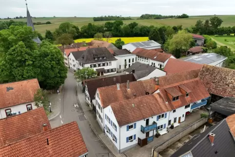 In der Klingbachstraße, in der auch der Kindergarten liegt (hinten rechts), gilt bis dato Tempo 50. 