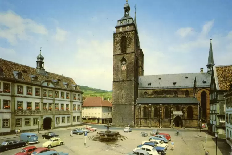 Der Marktplatz um das Jahr 1970 herum.