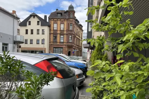 Die sechs Parkplätze an der Ecke Poststraße/Karlstraße stehen ab Juni nicht mehr für Dauerparker zur Verfügung. 