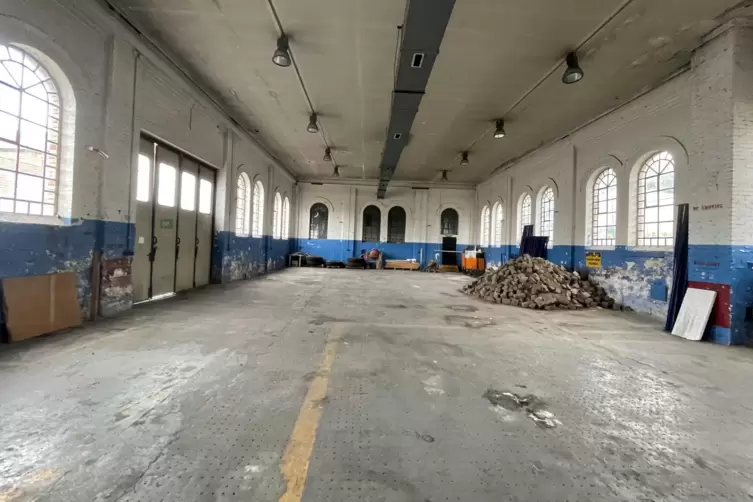 So sieht die Halle von innen aus. 