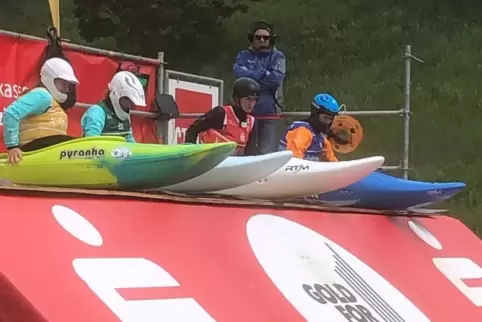 Anspannung vor dem Start: In Markkleeberg bei der zweiten Sichtung zur Nationalmannschaft war Slalomkanutin Britta Jung (Zweite Anspannung vor dem Start: In Markkleeberg bei der zweiten Sichtung zur Nationalmannschaft war Slalomkanutin Britta Jung (Zweite