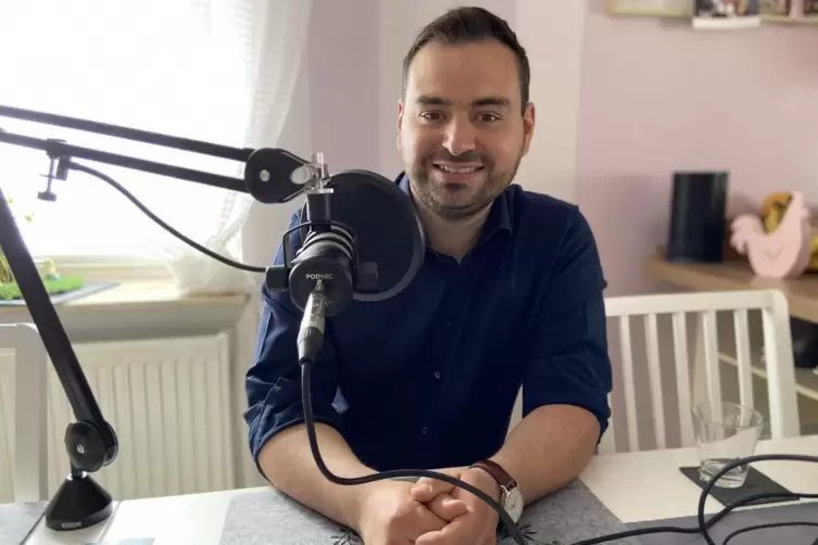 Im RHEINPFALZ-Podcast gibt Michael Daniel Einblicke in seinen Werdegang, seine Interessen und politische Vorhaben. 