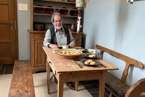 Lädt mit weiteren ehrenamtlichen Kollegen zu Sonderführungen im Deutschen Kartoffelmuseum ein: Ernst Kaeshammer.