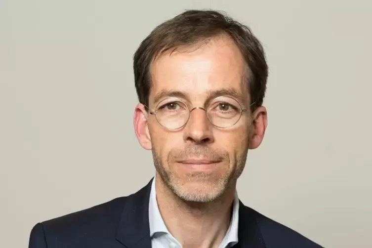 G&uuml;nther Stratmann