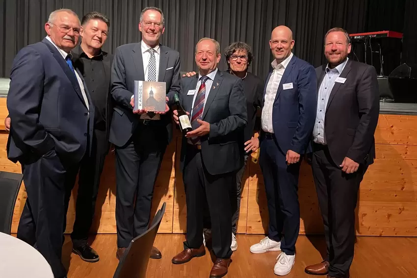 Die Beigeordenten Volker Merkel und Jürgen Bauer, Innenminister Michael Ebling, Bürgermeister Michael Gaudier, Beigeordneter Han
