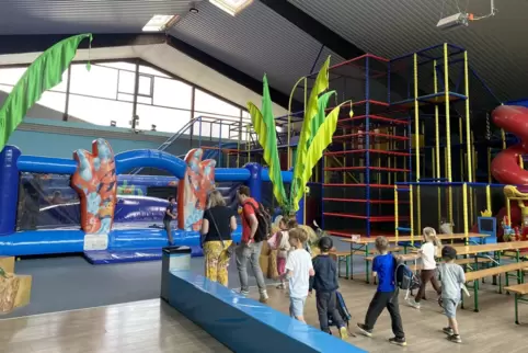 Eine Neuerung nach dem Umbau: Die „kleine“ Hüpfburg hat die bisherige ersetzt. 