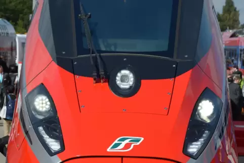 Der italienische Frecciarossa war bisher in Deutschland nur auf Ausstellungen wie der Innotrans zu sehen. Ab Ende 2026 soll er f