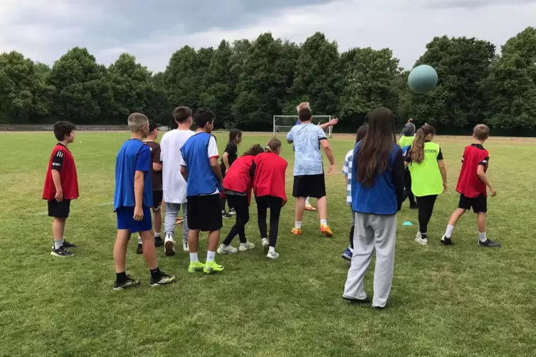 Einen ganzen Vormittag lang probierten die WHG-Sch&uuml;ler verschiedene Sportarten aus. 