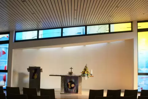 Der Innenraum der protestantischen Kirche in Otterstadt, wo der Gottesdienst stattfindet, falls das Wetter schlecht sein sollte.