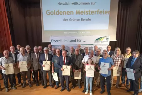 Die geehrten Landwirtschaftsmeister aus dem südlichen Rheinland-Pfalz, die vor 50 Jahren ihren Meisterbrief erhielten. 