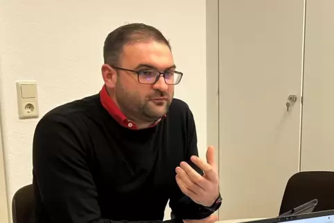 Liegt laut Umfrage aktuell hinter seinem politischen Mitbewerber: VG-Bürgermeisterkandidat Daniel Krauß (SPD).