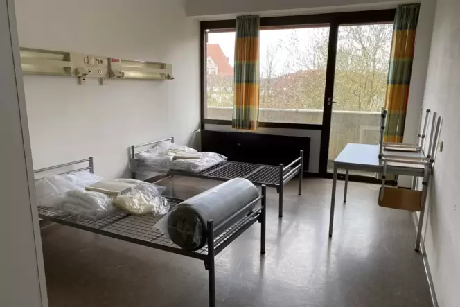 Im früheren Stiftungskrankenhaus: Können die heute für Flüchtlinge genutzten früheren Krankenzimmer zu Seniorenappartements umge