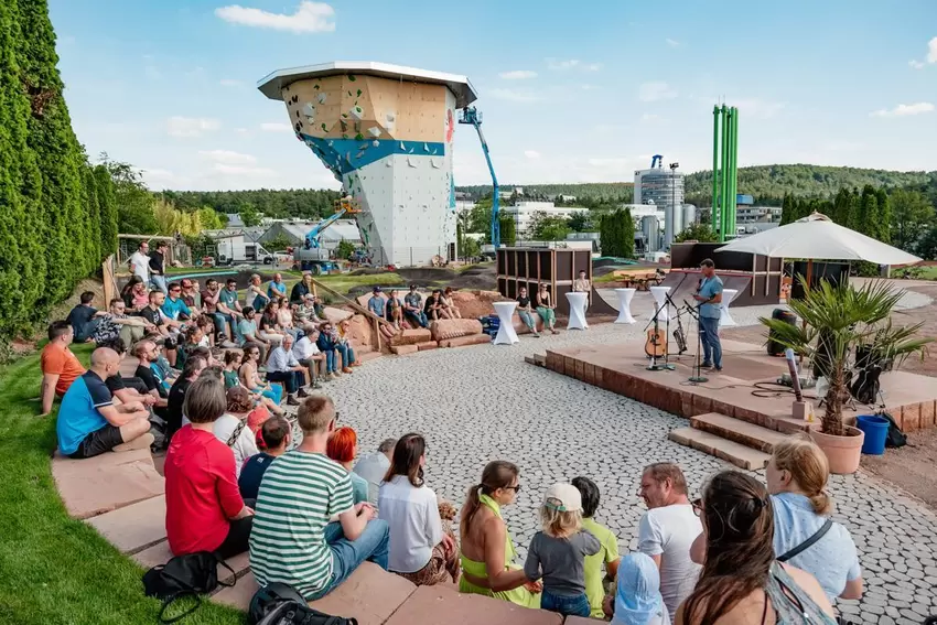Auch ein Amphitheater für Veranstaltungen ist entstanden.