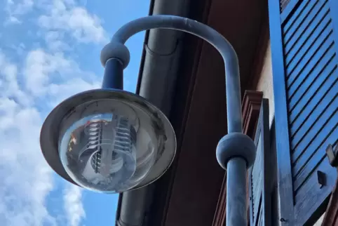 Die Glockenleuchten in Altleiningen müssen auf LED umgerüstet werden. 
