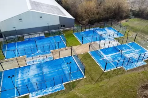 Beim BASF TC in Ludwigshafen kann man schon Padel spielen. 