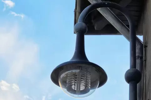 19 solcher Straßenlaternen müssen in Wattenheim noch auf LED umgerüstet werden.